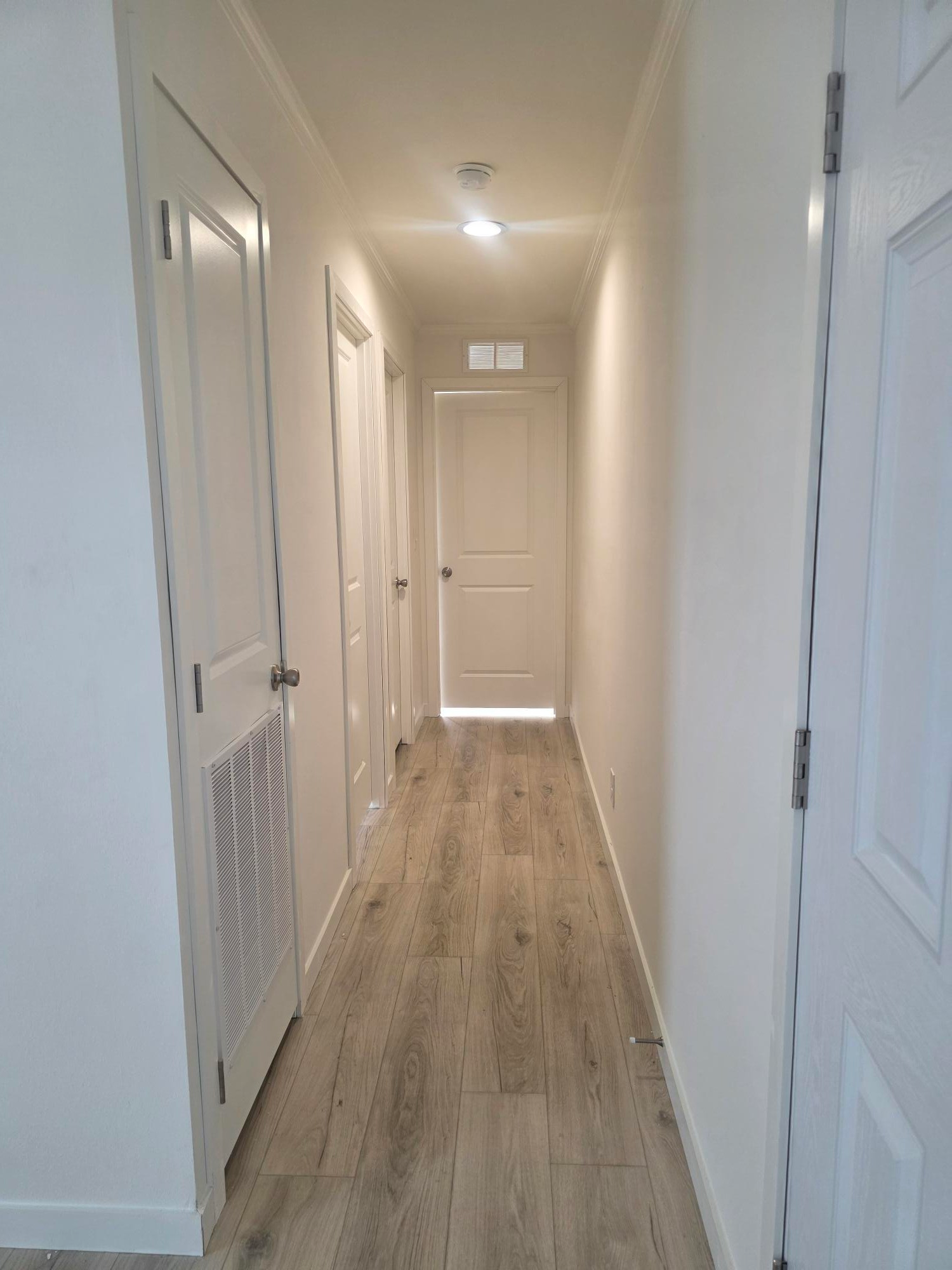 Step into this bright and welcoming 2025 MidCountry! 7