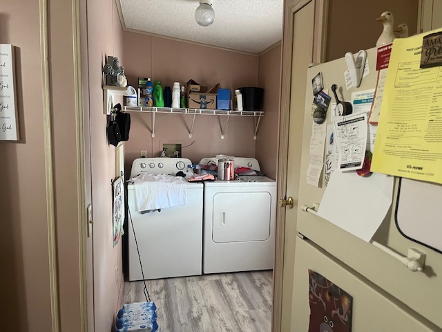 Charming 2 Bedroom / 2 Bath 11