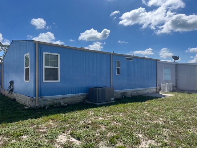 Charming 2 Bedroom / 2 Bath 12