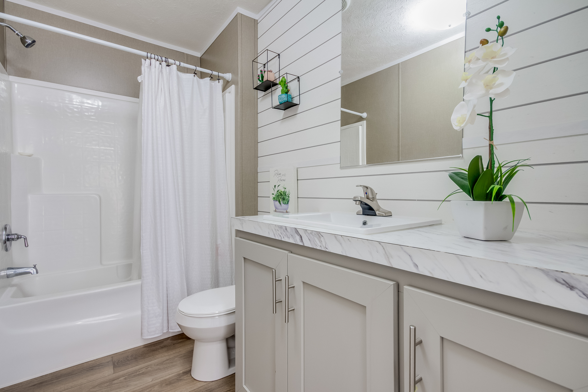 Stylish 2021 Home with Split Master & Sunlit Spaces 1