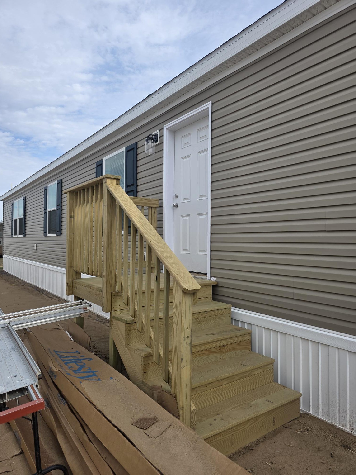 Step into this bright and welcoming 2025 MidCountry! 3