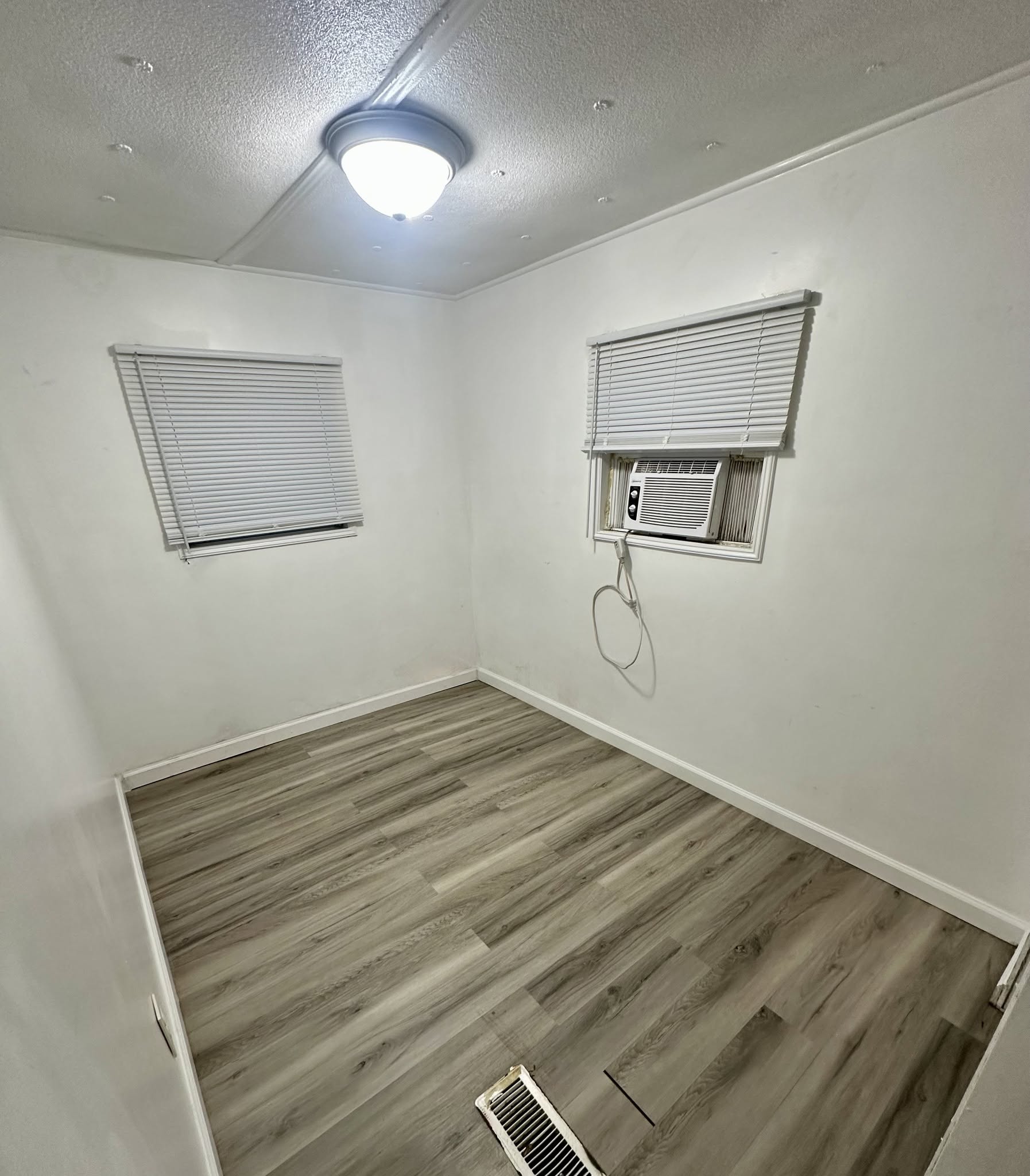 Recently Remodeled 2BR/1BA – Move-In Ready in Charlotte Hills 2