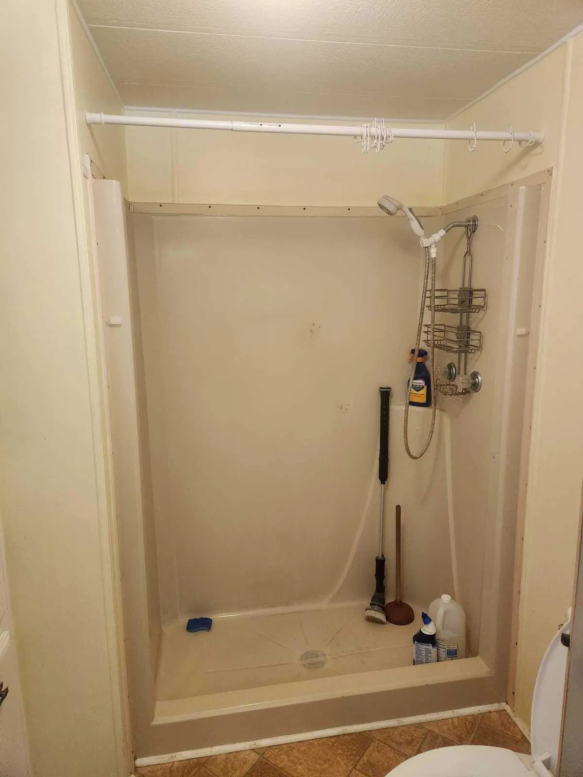 Spacious open floor plan! 4